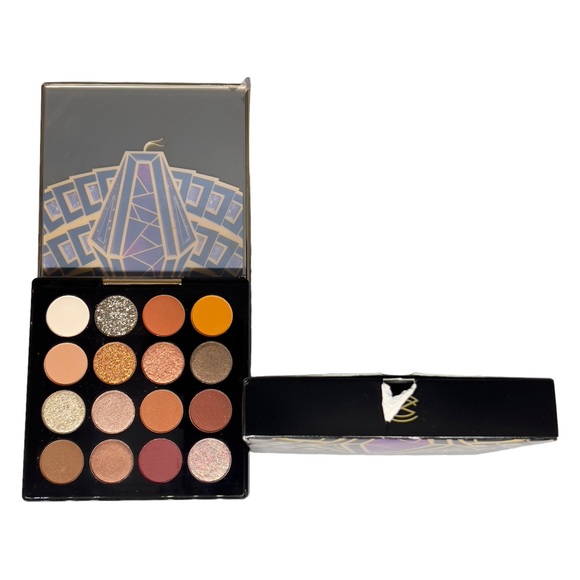 NIB Eyeshadow Palette 16 Shades Compact with Mirror Matte Shimmer Glitter Shades - Picture 4 of 7